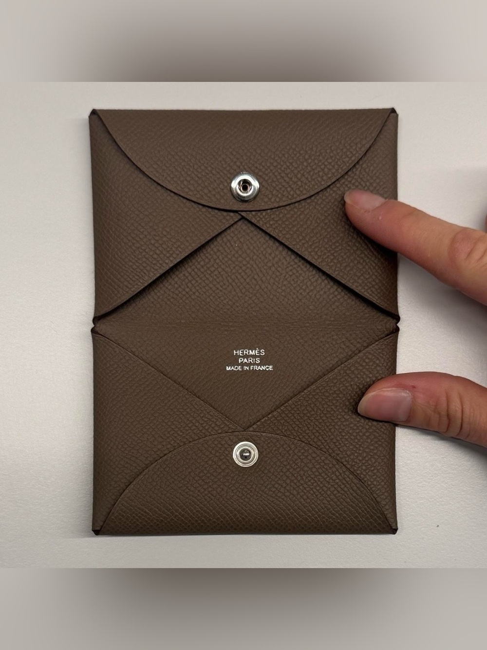 HERMÈS Calvi Card Holder - Evercolor Calfskin